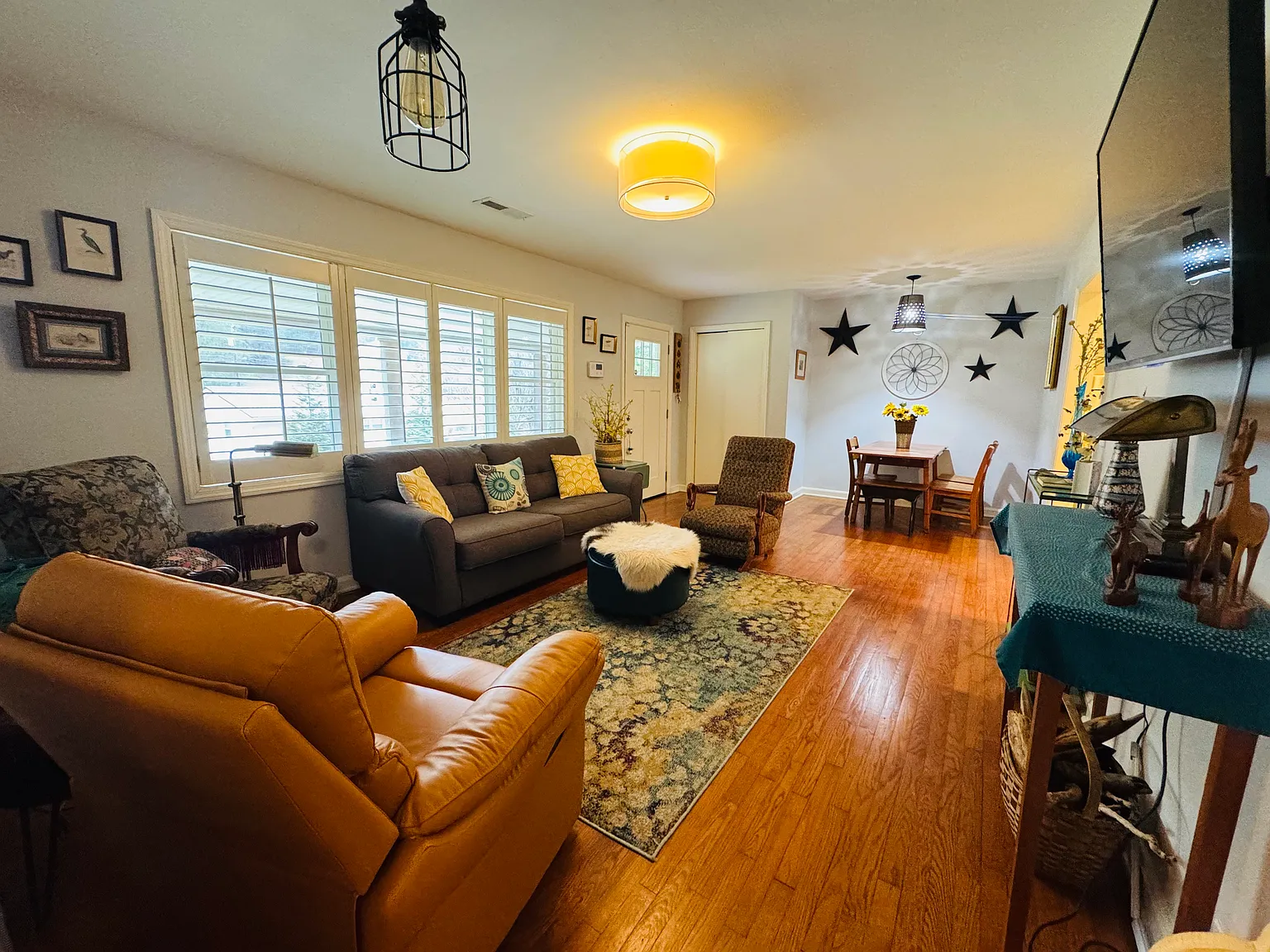 3 bed, 1.5 bath, 1432 sqft, $2,000 — Photo 4