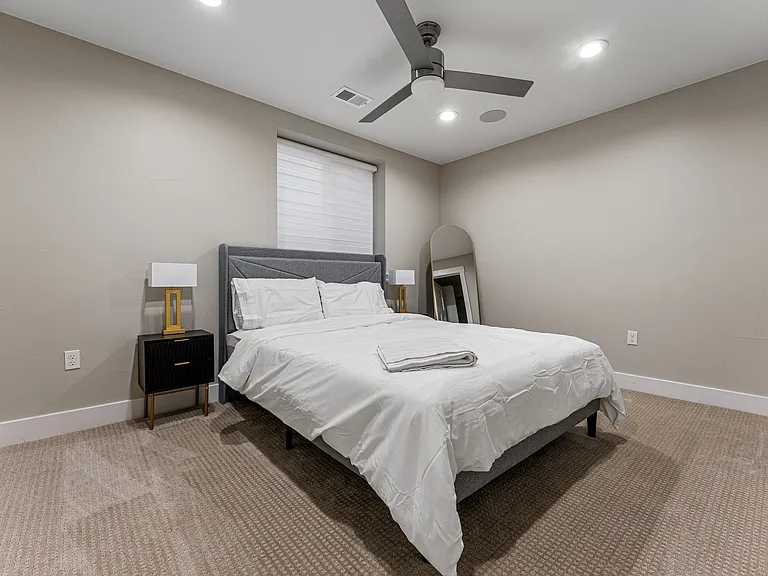 1660 Colorado Blvd — Photo 31