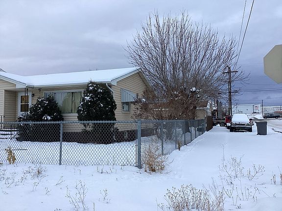 3rd image of 17 W Riggs St