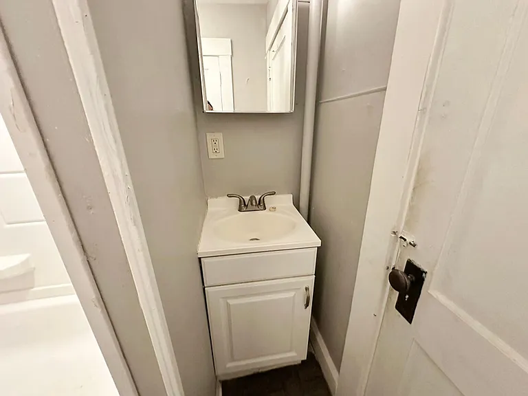 113 Spruce St — Photo 9
