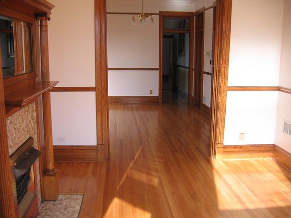 2nd image of 2052 N Cleveland Ave Ste 2
