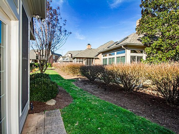 5th image of 1140 Highgrove Garden Way