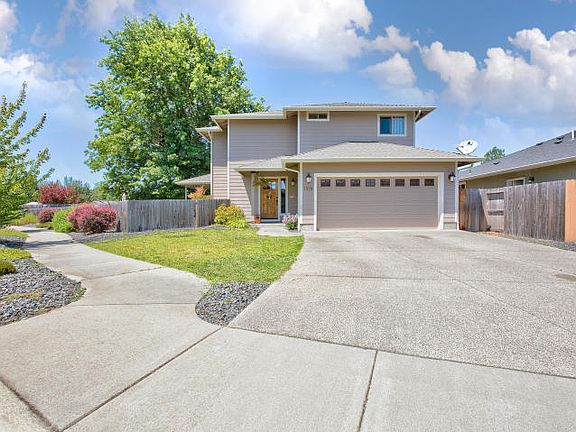 2nd image of 1550 SW Kokanee Ln
