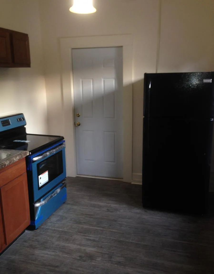 2 bed, 600 sqft, $700 — Photo 4