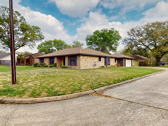 2nd image of 710 Monterrey Dr