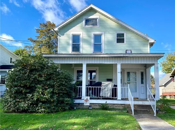 412 Park Ave, Williamstown, WV 26187