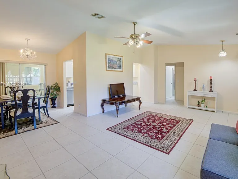9039 NW 21st Ct — Photo 5