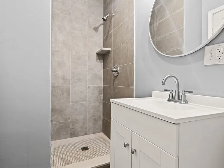 133 Gregory Ave #2 — Photo 1