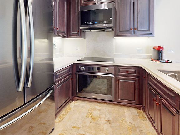 5th image of 570 Bush St APT 3