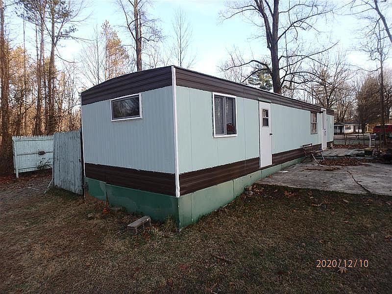 1st image of 5650 E Private Road 680 N