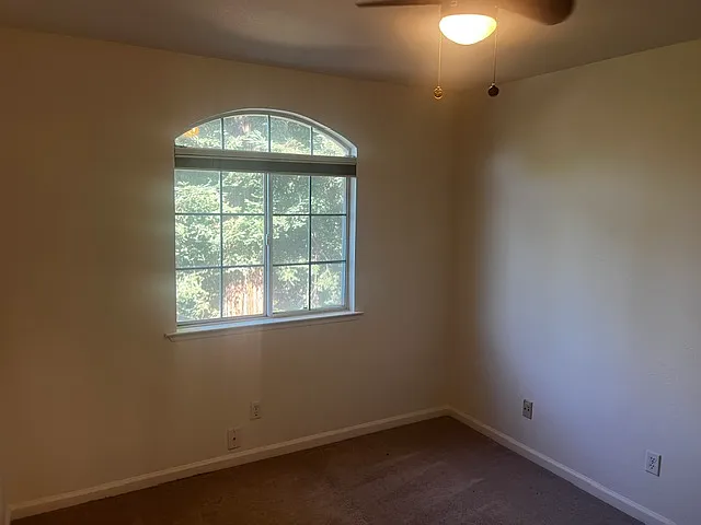 9190 N Price Ave — Photo 12