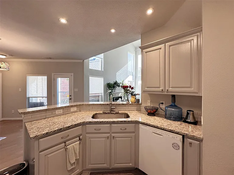 4103 Midrose Trl — Photo 11