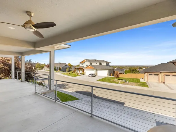 2317 W 50th Ave, Kennewick, WA 99337