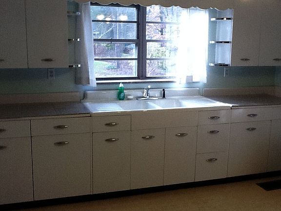 Original kitchen cabinets