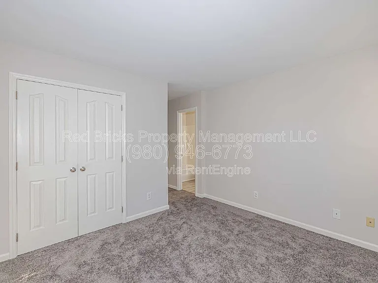 4709 Morning Dew Ct — Photo 30