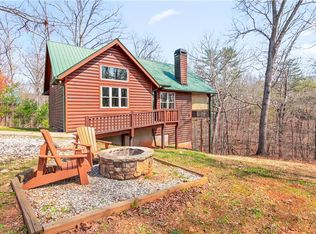281 Maple Ridge Dr, Cleveland, GA 30528
