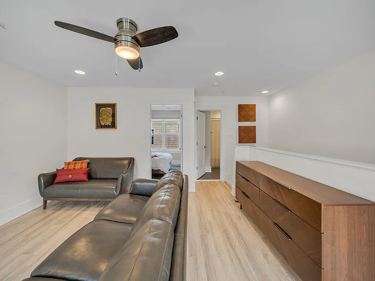 11326 Emerald Park Rd — Photo 13