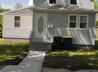 214 6th Ave SE, Jamestown, ND 58401
