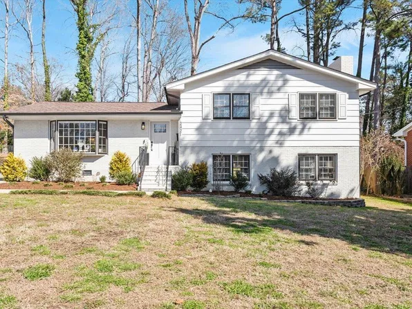 2421 Bertie Dr, Raleigh, NC 27610