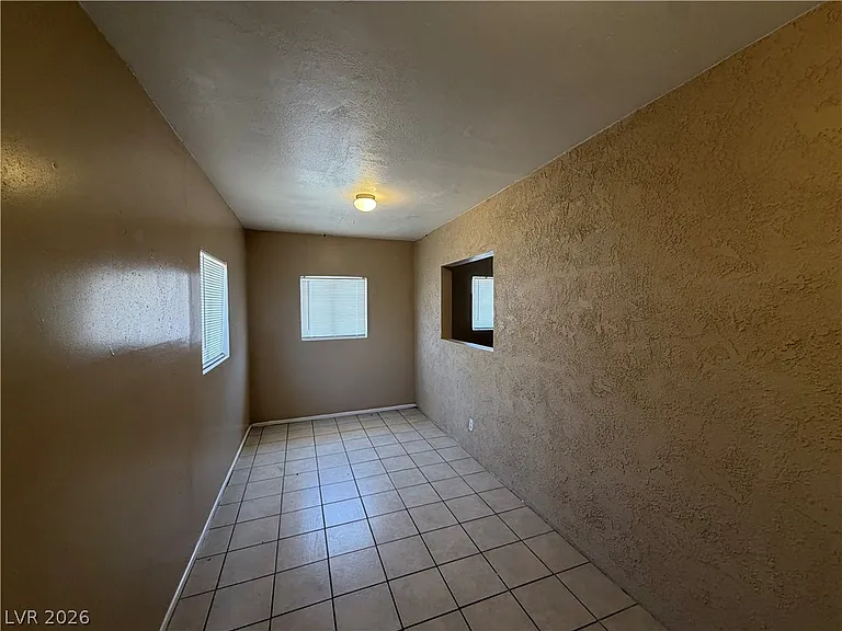 110 Silver St — Photo 25