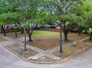 9014 Roos Rd, Houston, TX 77036