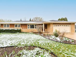 6031 S 26th St, Milwaukee, WI 53221