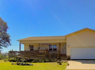 709 Elm St, Gassville, AR 72635