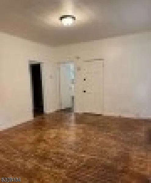 2 bed, 1.0 bath, $1,650 — Photo 2