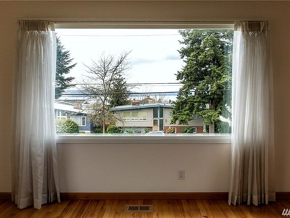5th image of 22226 10th Ave S