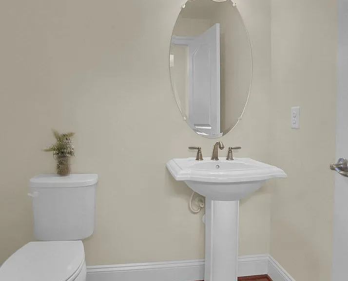 8642 Westford Rd — Photo 30