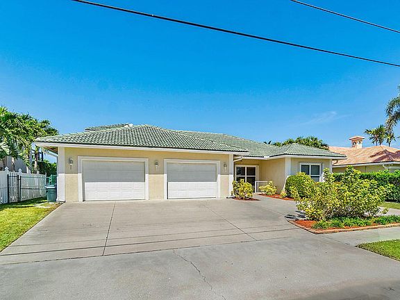 3rd image of 721 Teal Way