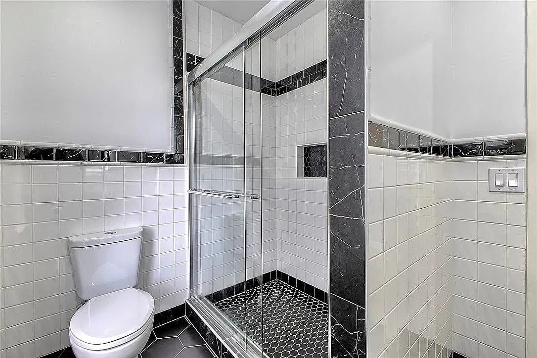 3 bed, 1.5 bath, $1,400 — Photo 3