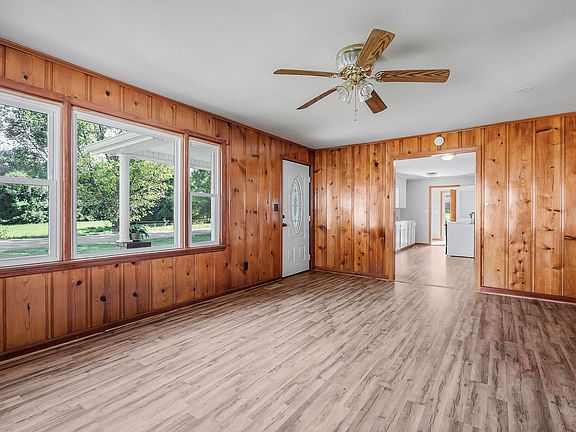 3rd image of 220 Higginbotham Rd