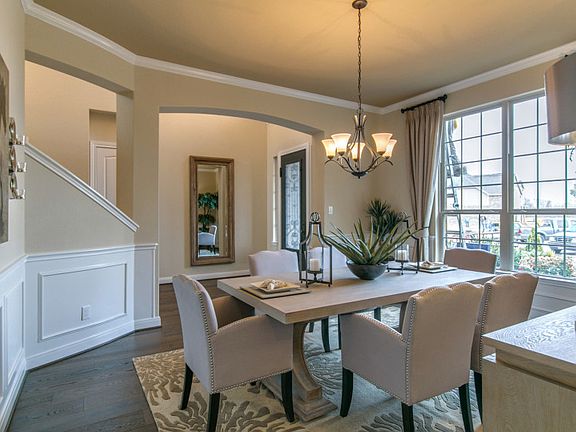 Formal Dining
