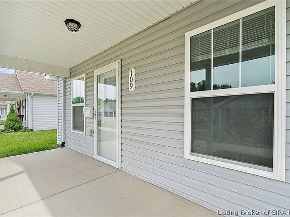 5th image of 109 Jackson Way