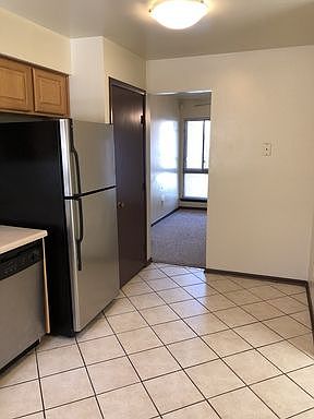 2nd image of 1472 E Tanners Creek Dr