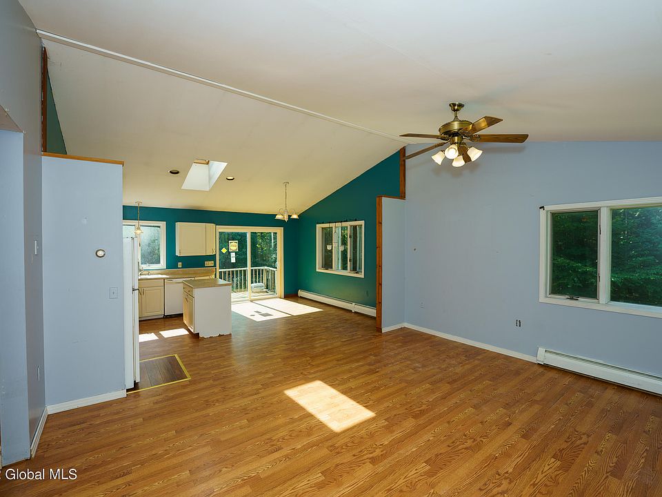 31 Clothier Rd Road, Corinth, NY 12822 Zillow