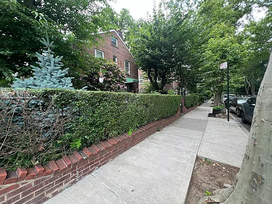 Rented by Olympic CIty Real Estate | media 12