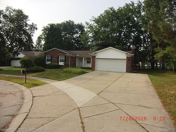 2nd image of 46375 Westbriar Ct
