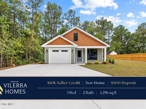 302 Pine Court, Hampstead, NC 28443