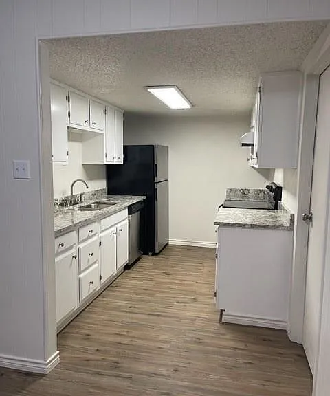 1505 W Pearl St #15 — Photo 3