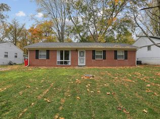 1103 Scottsdale Dr, Champaign, IL
