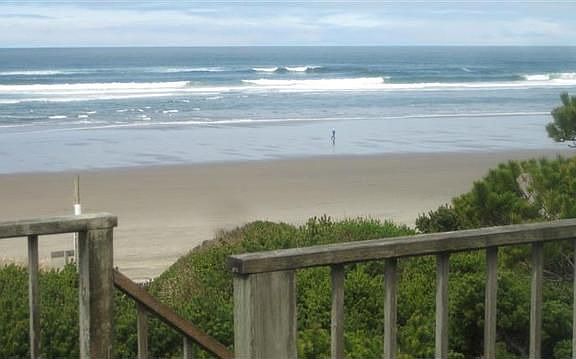 2nd image of 4150 SW Pacific Coast Hwy