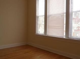 5626 N Broadway St #2, Chicago, IL 60660