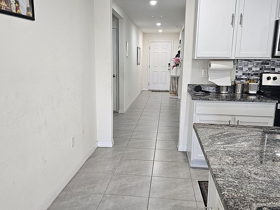 4th image of 5686 Barakat Rd