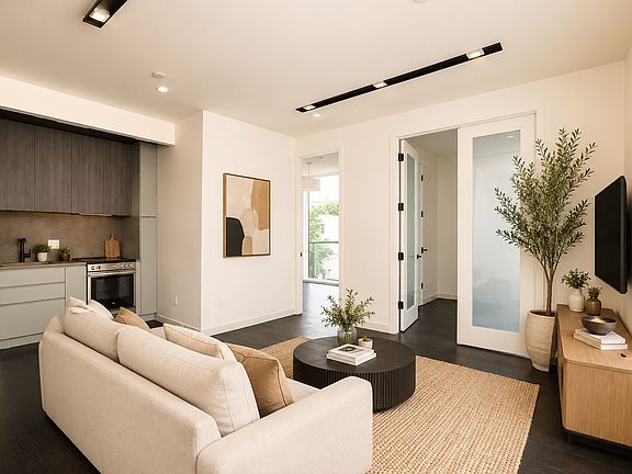 3rd image of 225 Winthrop St #3L