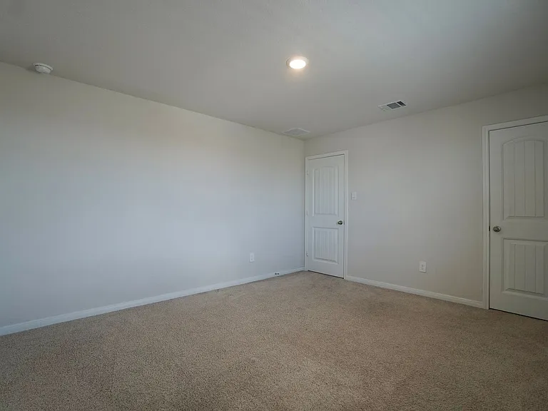 115 Bethpage Dr — Photo 28