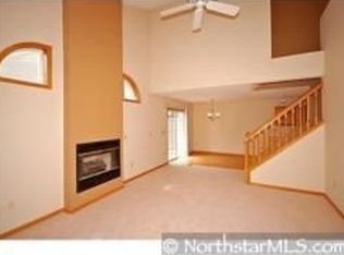 2255 Ranchview Ln N UNIT 13, Plymouth, MN 55447