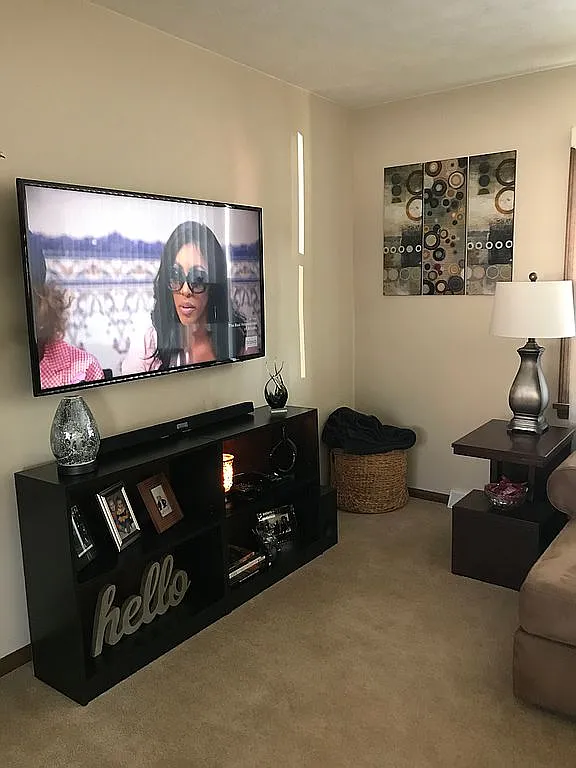 3949 Jeanette Dr SE photo 1
