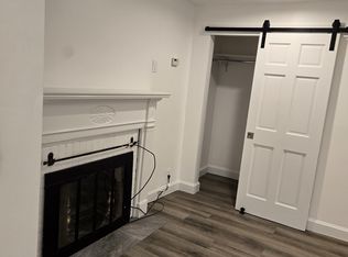 125 Roslyn Rd, Mineola, NY 11501